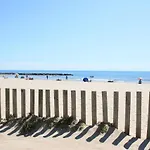 South-of-france T2 Neuf De Gamme, Climatise, Parking Gratuit, 2eme Ligne, Balcon 2 Carnon-Plage