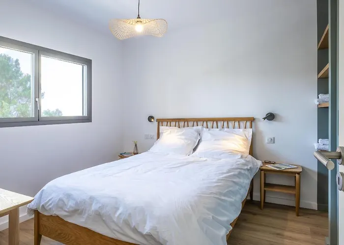 South-of-france T2 Neuf De Gamme, Climatise, Parking Gratuit, 2eme Ligne, Balcon 2