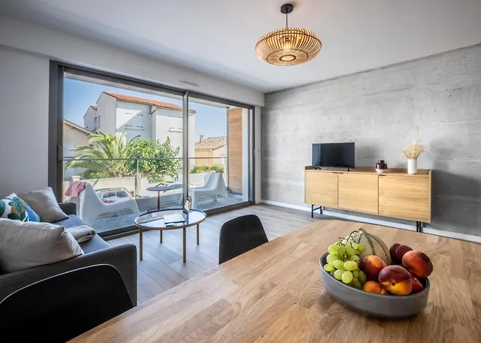 South-of-france T2 Neuf De Gamme, Climatise, Parking Gratuit, 2eme Ligne, Balcon 2 * Carnon-Plage